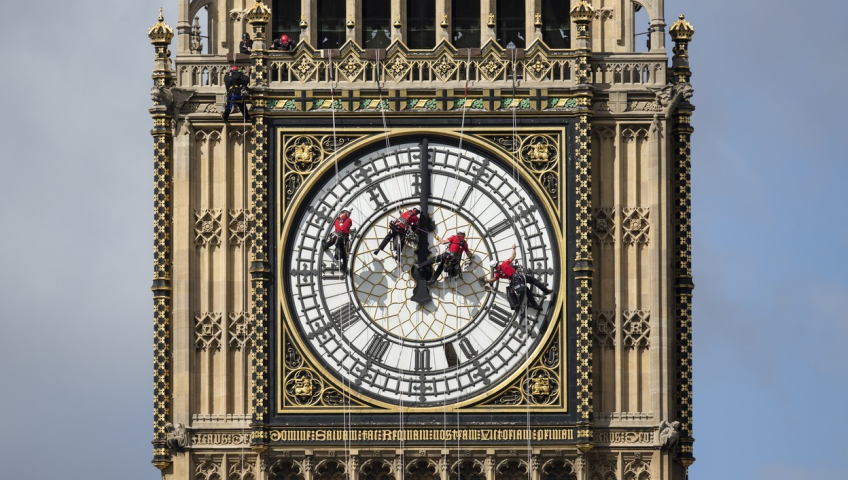 Як чистять найбільші пам'ятки світу?