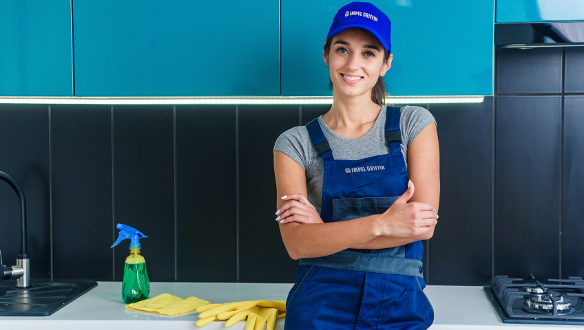 В чем разница между уборкой, санитарной обработкой и дезинфекцией?