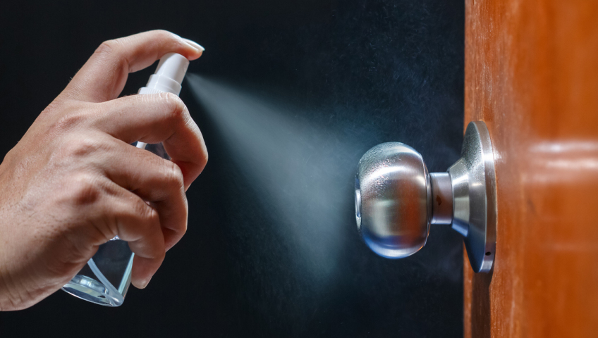 Регулярная уборка убьет коронавирус на поверхности - исследования из Сингапура (инфографика)